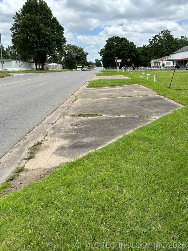 5201 W Okmulgee Street, Muskogee, OK 74401