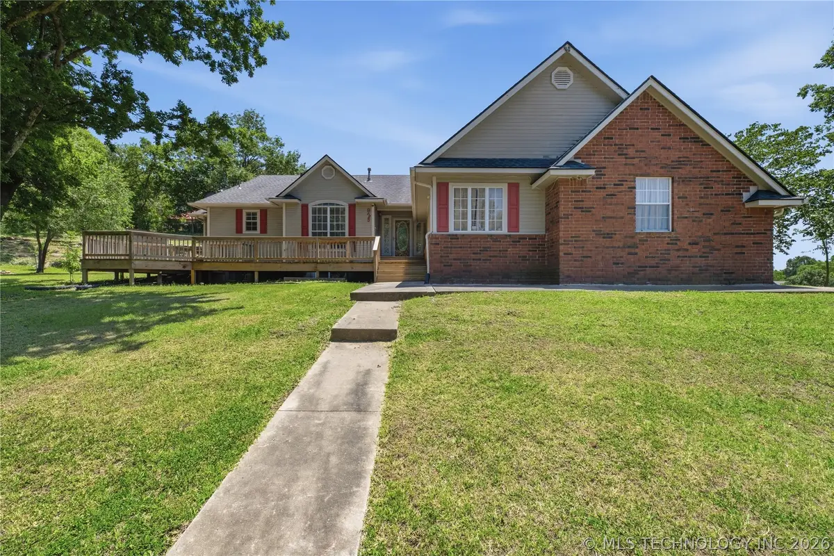 925 N Woodview Drive, Skiatook, OK 74070 - #1