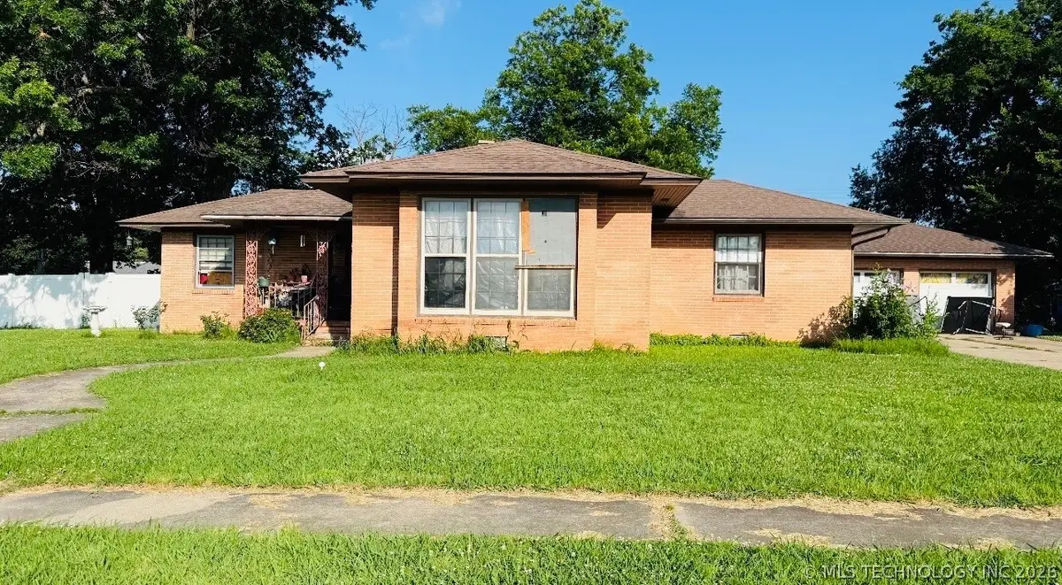 18 S Coo Y Yah Street, Pryor, OK 74361 - #1