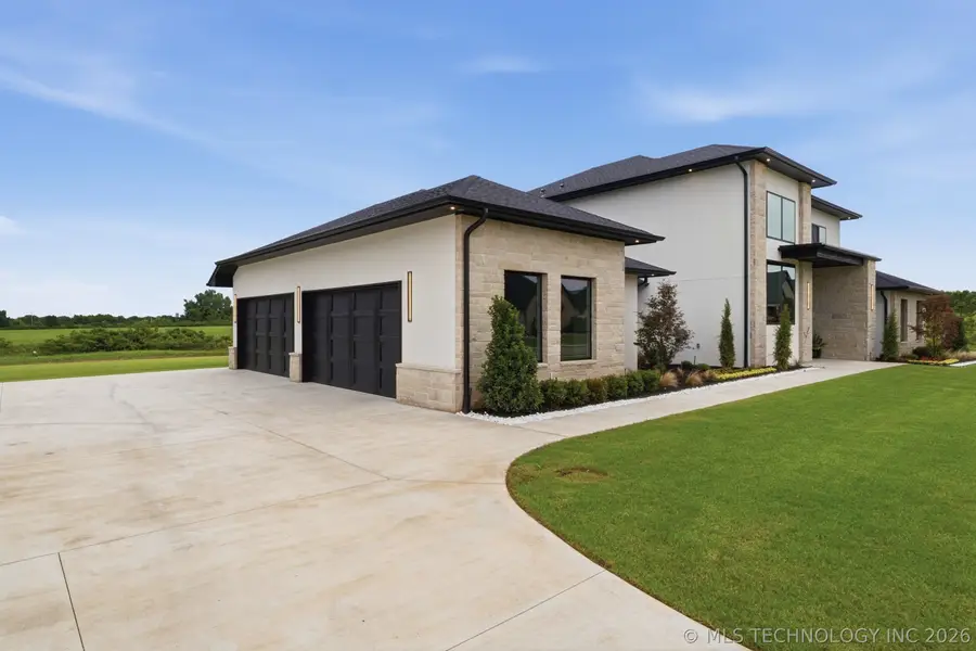 445 W 138th Street S, Bixby, OK 74008 - #3