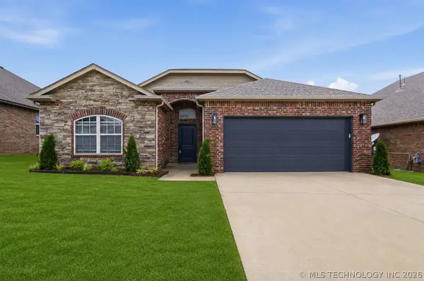 10722 Masters Circle, Jenks, OK 74037