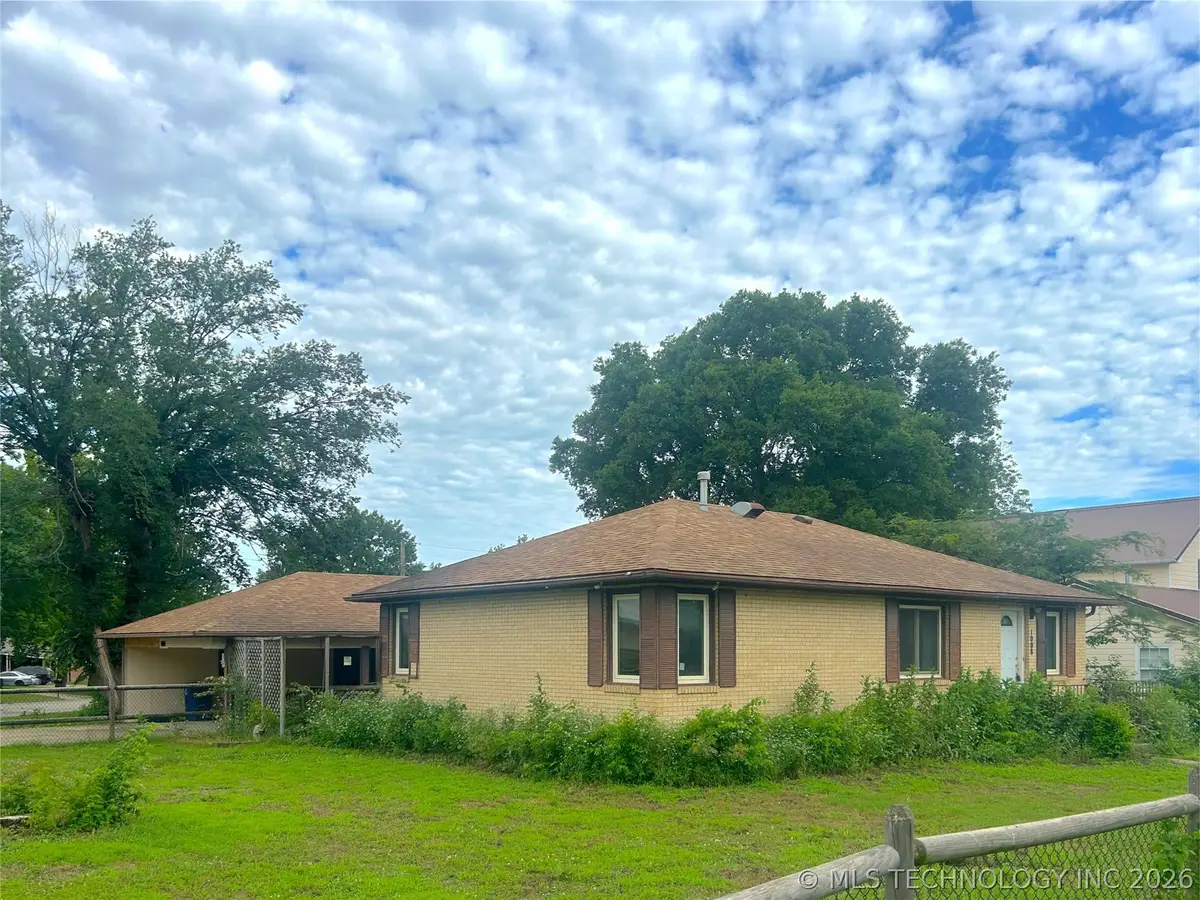 1008 W Shawnee Avenue, Nowata, OK 74048 - #1