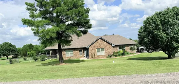 9027 S Lost Creek, Perkins, OK 74059
