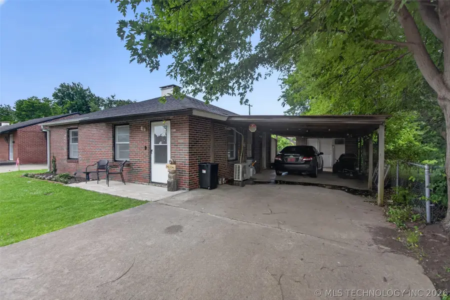 316 SE 4th Street, Pryor, OK 74361 - #3