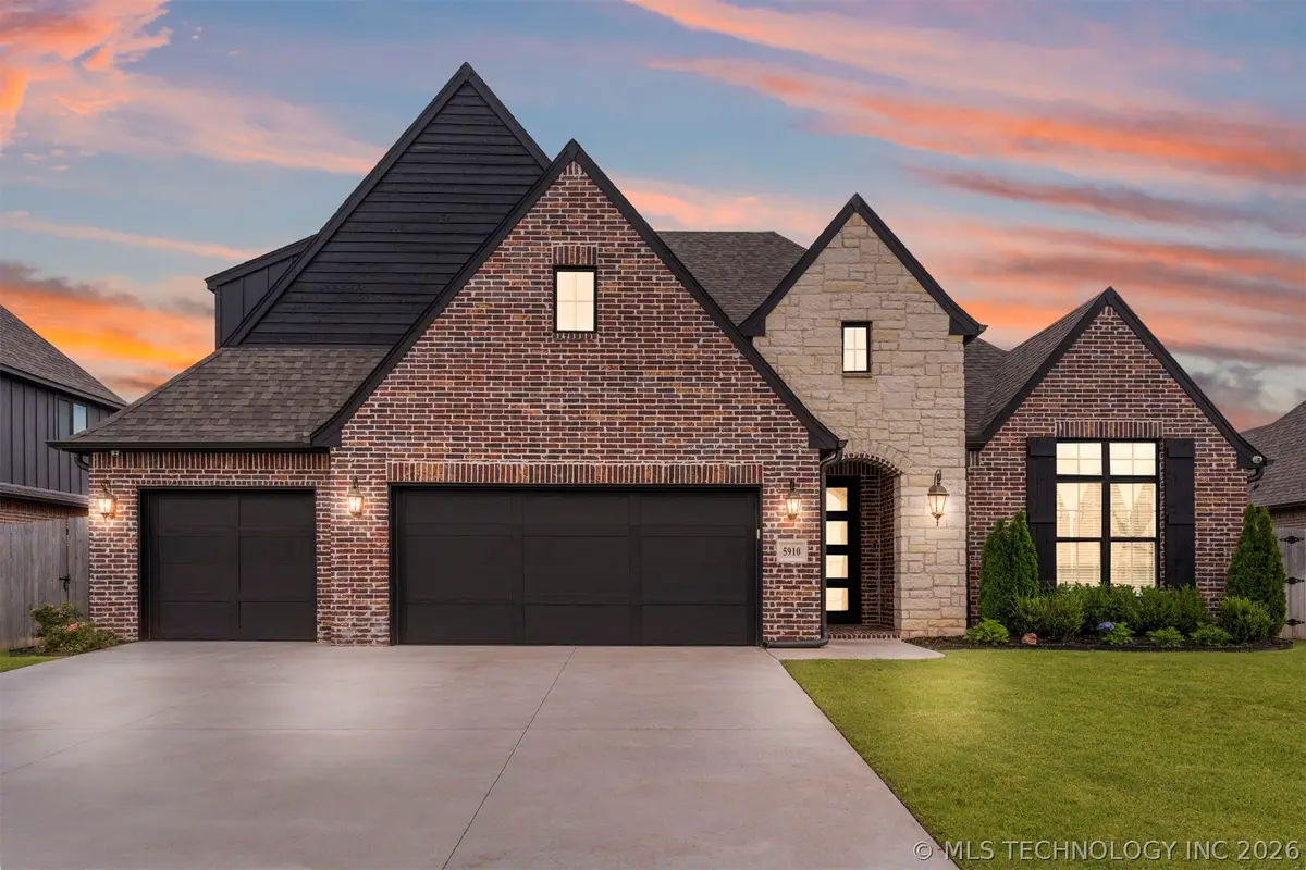5910 E 127th Place S, Tulsa, OK 74008 - #1