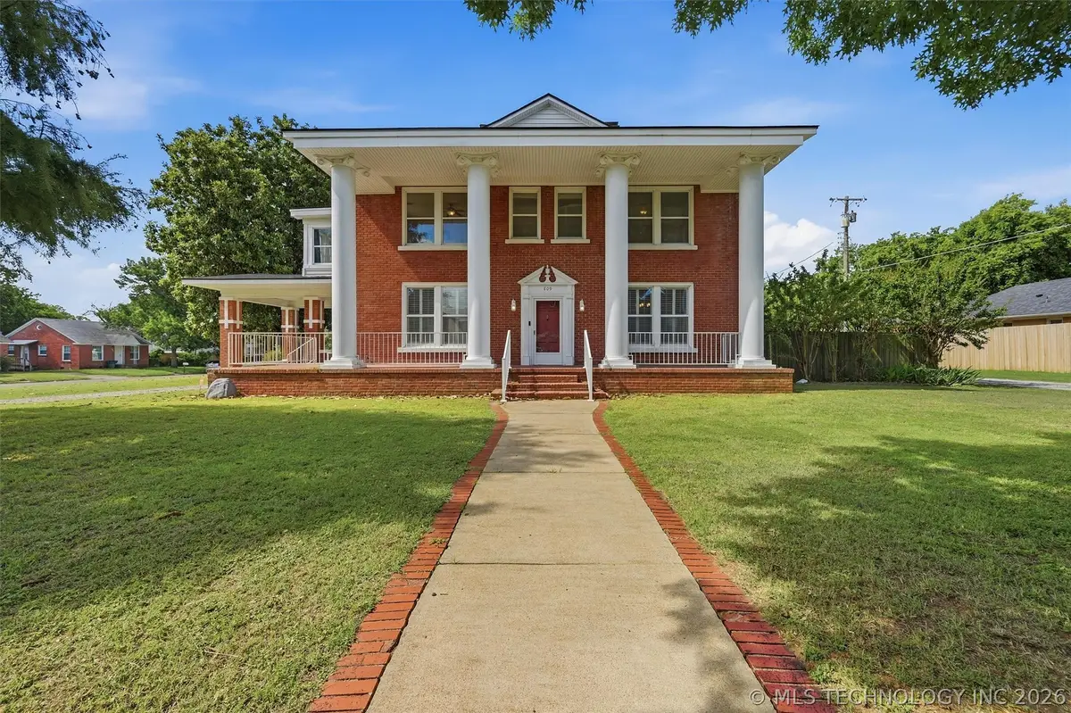809 W Elm Street, Durant, OK 74701 - #1