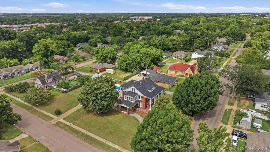 809 W Elm Street, Durant, OK 74701 - #3