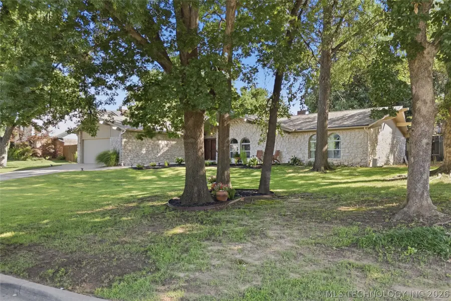 2605 E 72nd Street, Tulsa, OK 74136 - #2