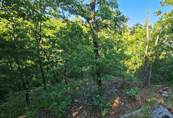 9 Mountain View, Eufaula, OK 74432