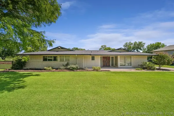 1621 Sunrise Lane, Ada, OK 74820