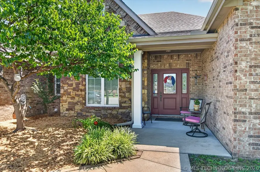 5592 Terri Court, Bartlesville, OK 74006 - #3