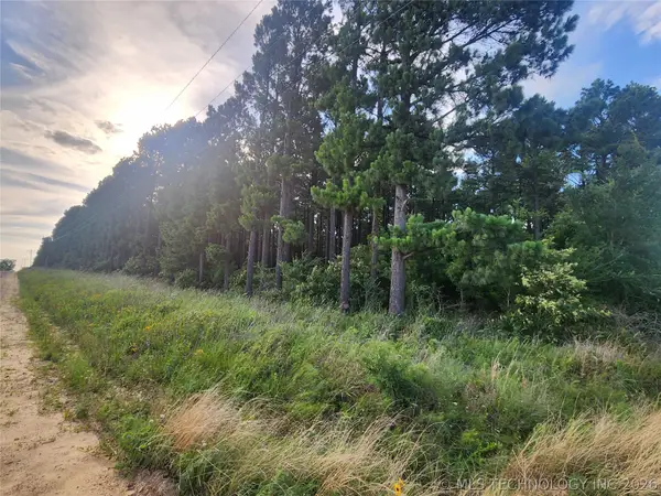 E 2040 Road, Hugo, OK 74743