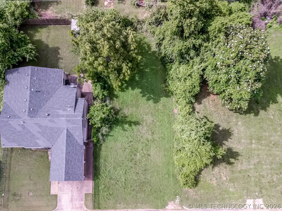 2042 E Young Place, Tulsa, OK 74110 - #3