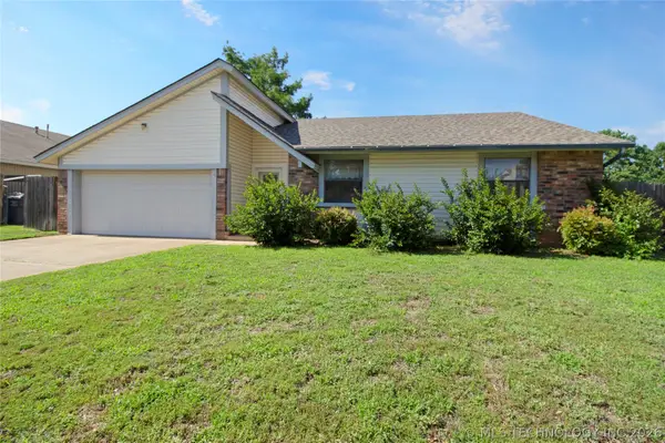 1079 E 137th Street, Glenpool, OK 74033
