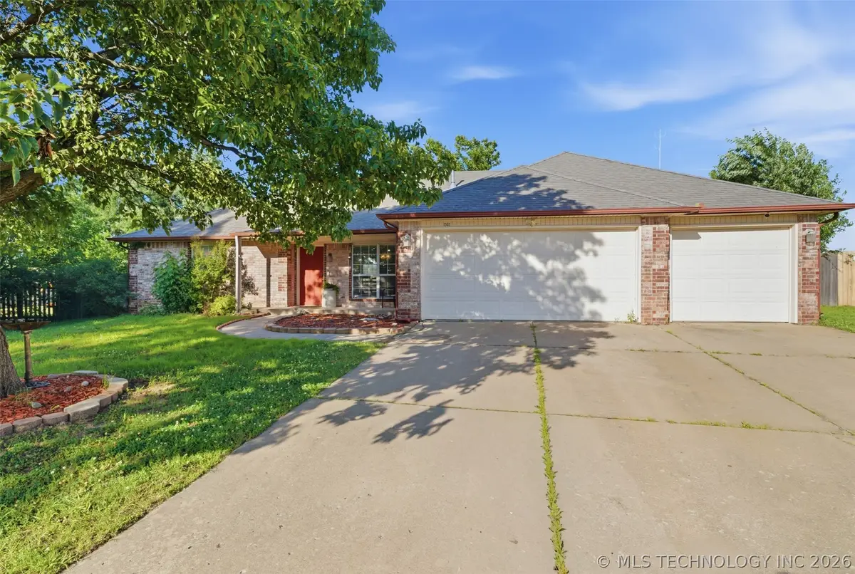 1302 W Orlando Street, Broken Arrow, OK 74011 - #1