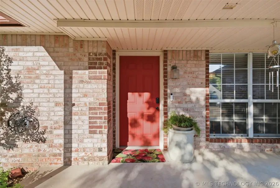 1302 W Orlando Street, Broken Arrow, OK 74011 - #2