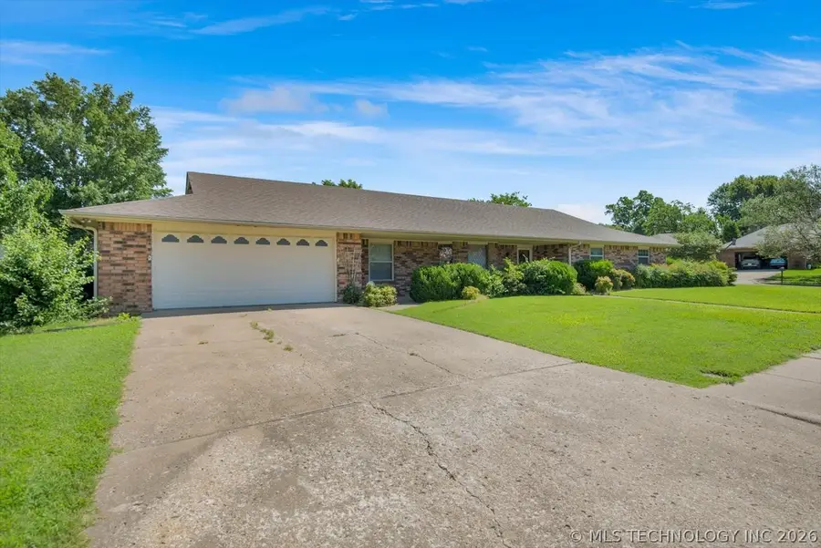 6322 Quail Ridge Road, Bartlesville, OK 74006 - #2
