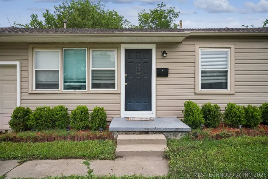 6207 E Newton Street, Tulsa, OK 74115 - #2