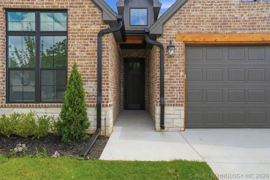 1563 S Hickory Circle, Broken Arrow, OK 74012 - #2