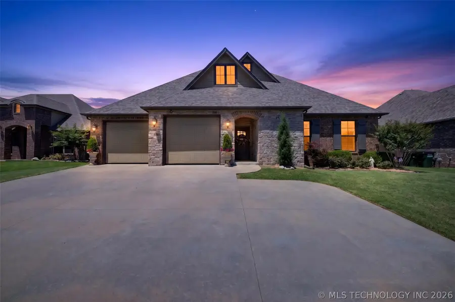 8108 N 77th Avenue, Owasso, OK 74055 - #2