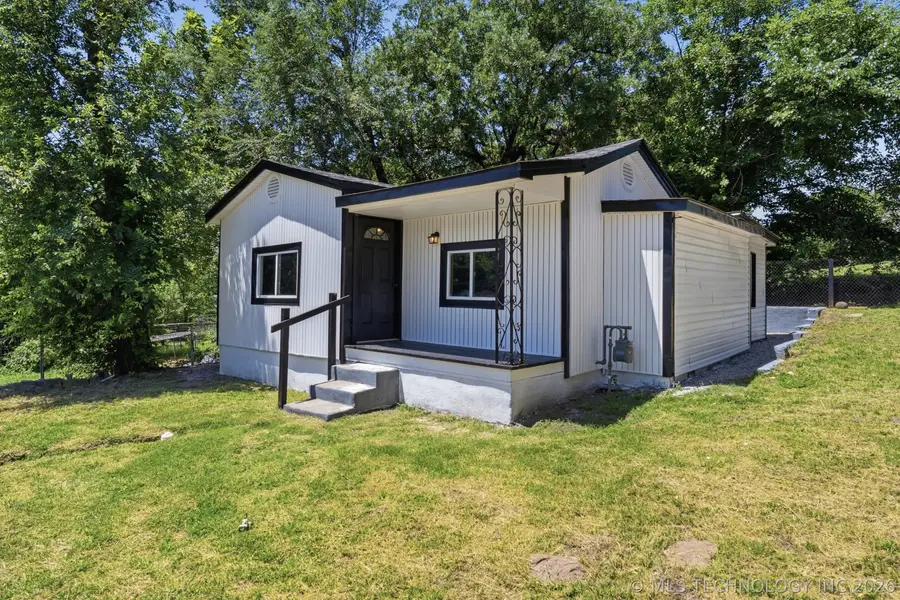312 N Industrial Avenue, Sand Springs, OK 74063 - #3
