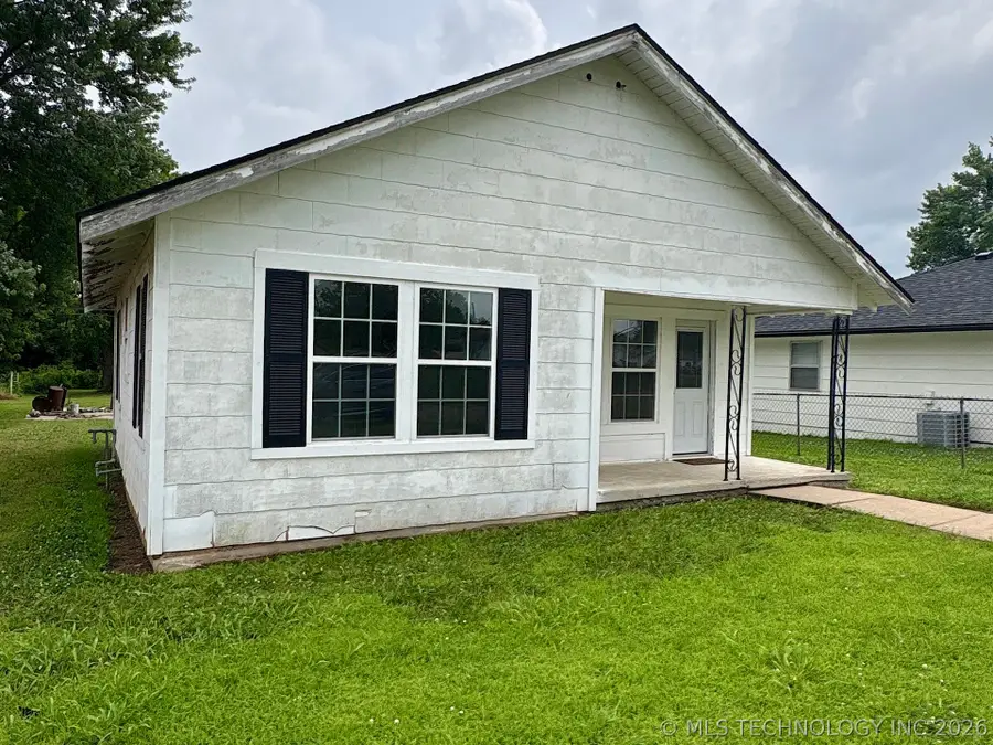410 E 2nd Street, Stroud, OK 74079 - #3