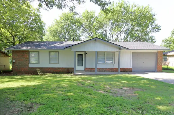 1004 NE 9th Street, Wagoner, OK 74467