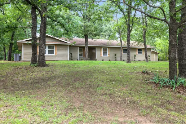 927 Rolling Wood Hills, Durant, OK 74701
