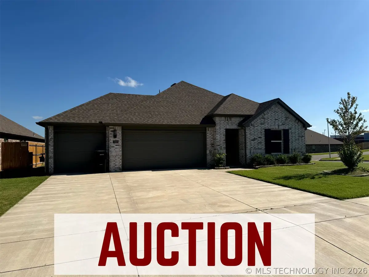 7303 E Oak Ridge Court, Broken Arrow, OK 74014 - #1