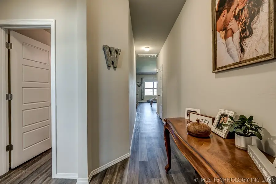 408 E Mangold Street, Perkins, OK 74059 - #2