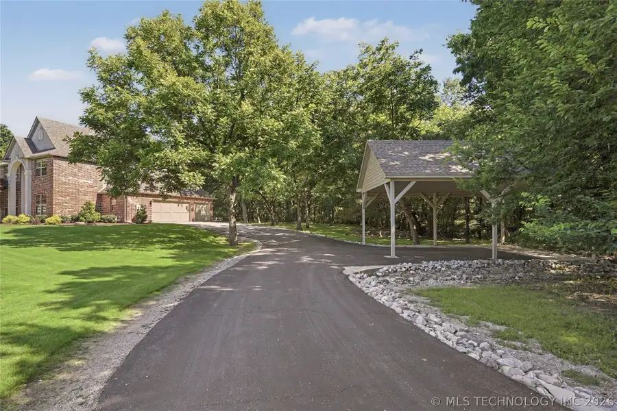 2325 W Lowry Road, Claremore, OK 74017 - #3