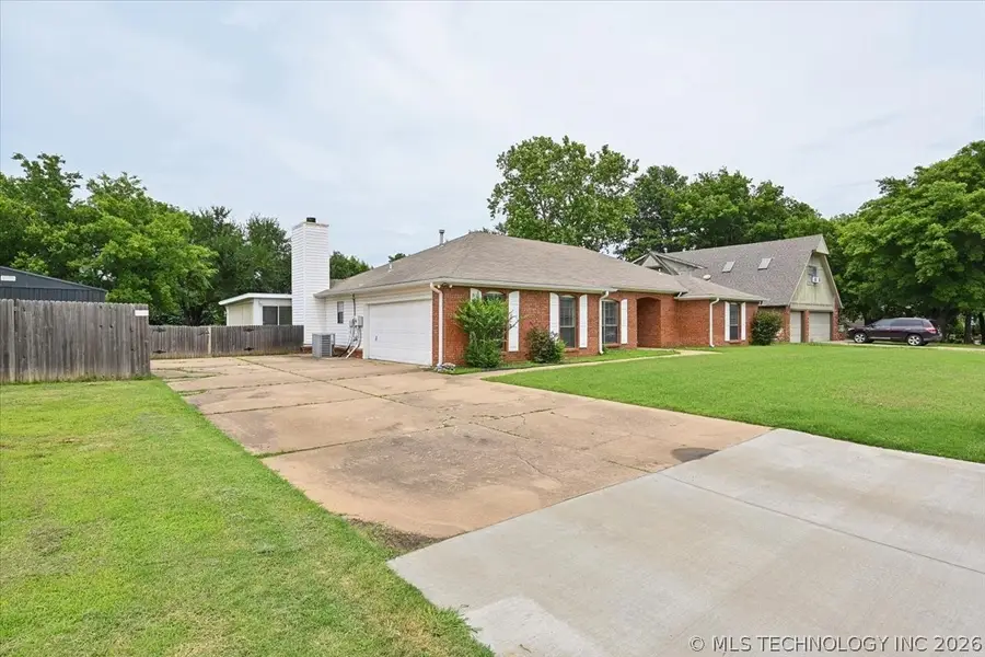 2625 W 68th Street, Tulsa, OK 74132 - #2