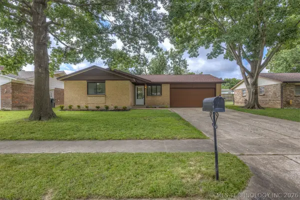 12152 E 21st Court, Tulsa, OK 74129