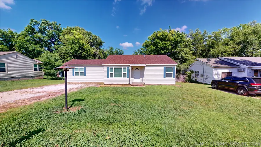 1004 S Highland, Ada, OK 74820 - #2