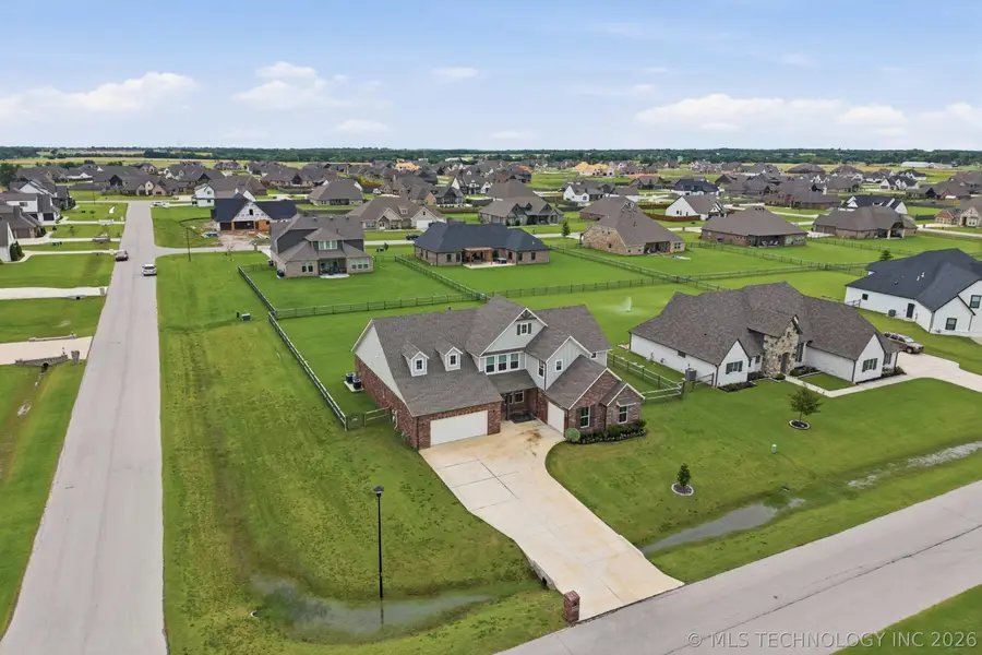 117 W 168th Street S, Glenpool, OK 74033 - #3