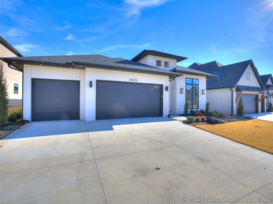 11909 S Vandalia Avenue, Tulsa, OK 74137 - #3