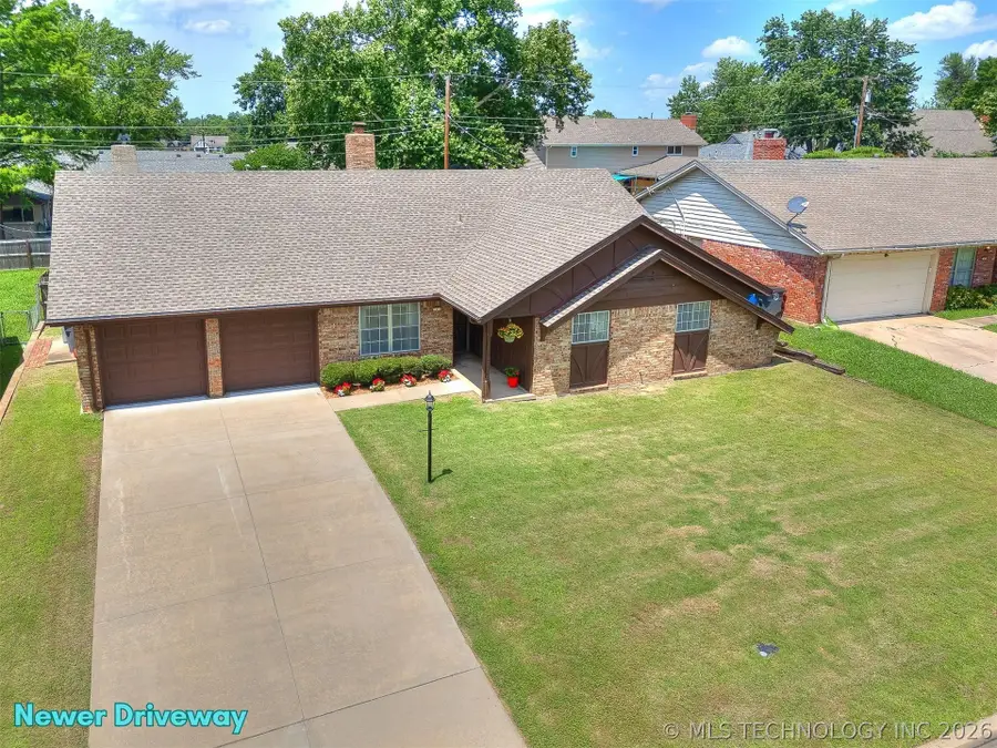 7317 E 58th Place, Tulsa, OK 74145 - #2