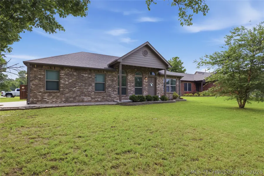 323 N Fairland Avenue, Coweta, OK 74429 - #3