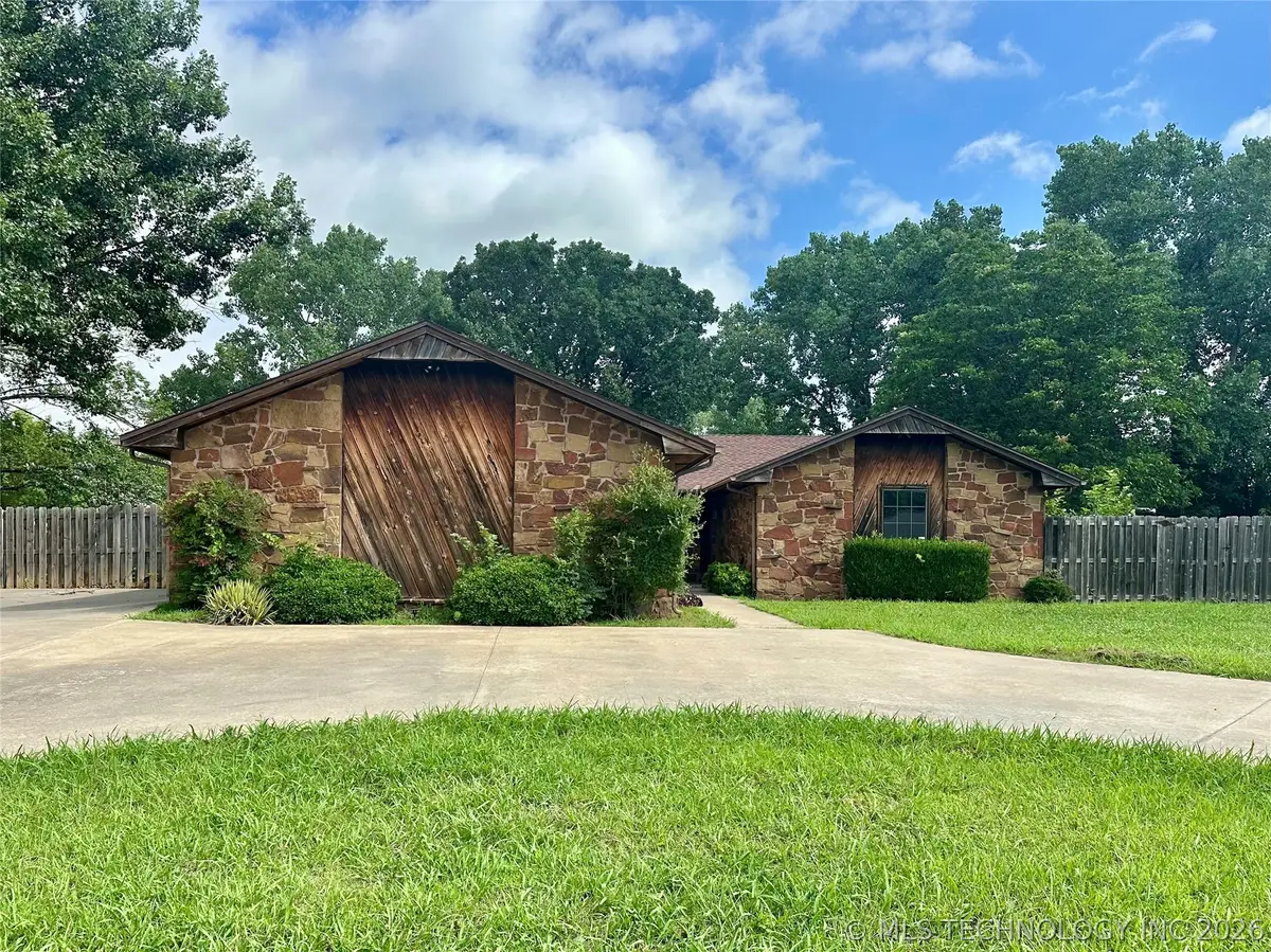 1004 Oak Drive, Sulphur, OK 73086 - #1