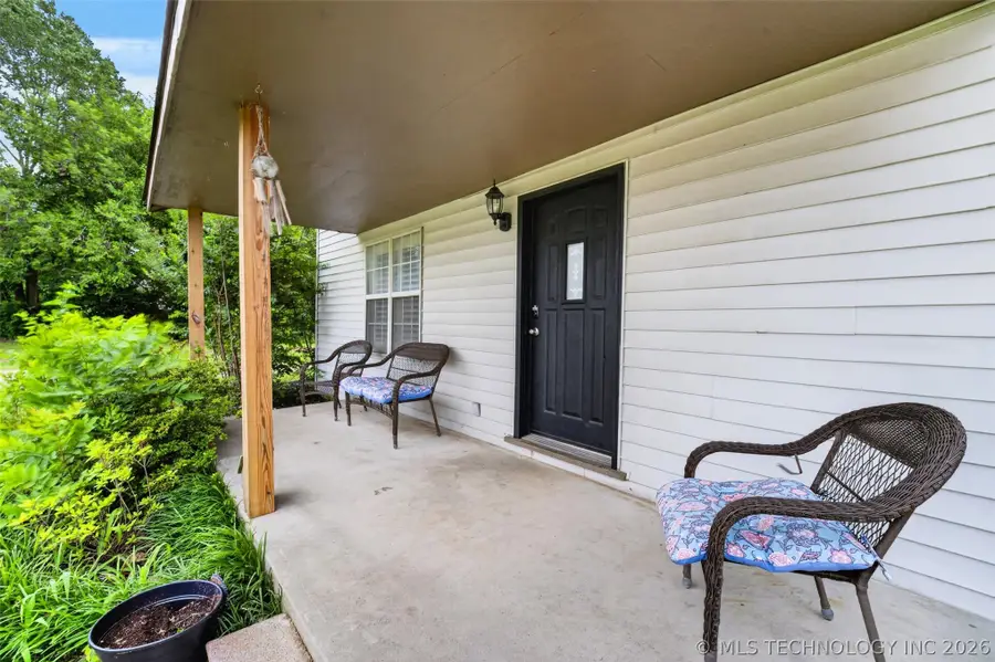 1417 E Oak Street, Cushing, OK 74023 - #2