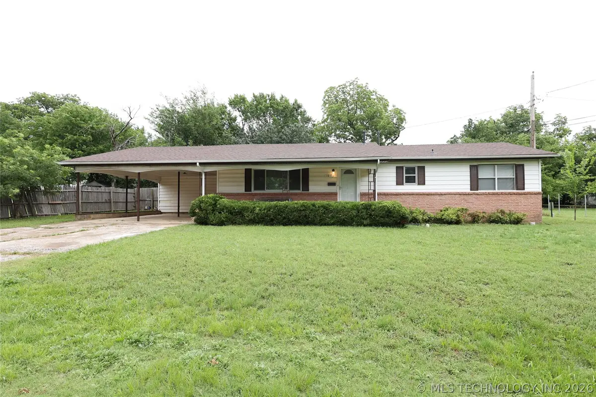 1017 W 15th, Sulphur, OK 73086 - #1