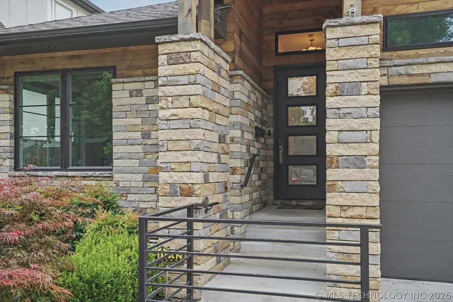 1014 E 38th Place, Tulsa, OK 74105 - #2