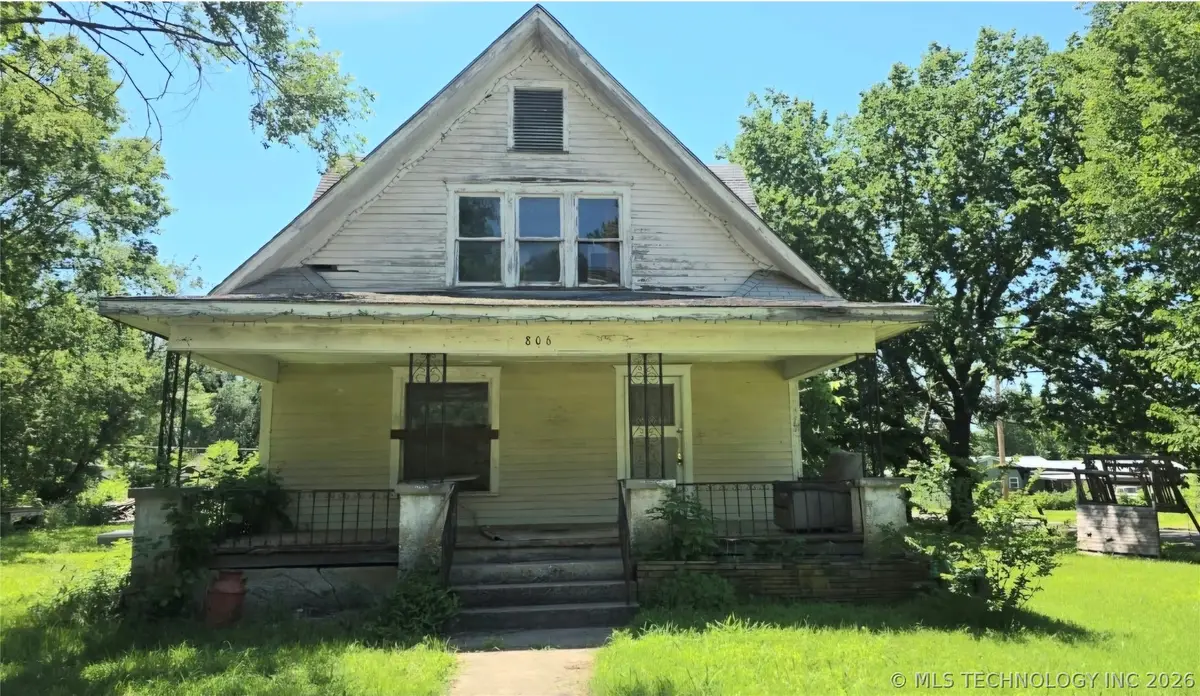 806 S Pecan Street, Nowata, OK 74048 - #1