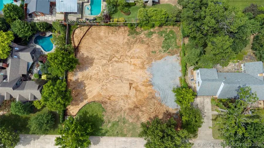 2433 E 33rd Street, Tulsa, OK 74105 - #3
