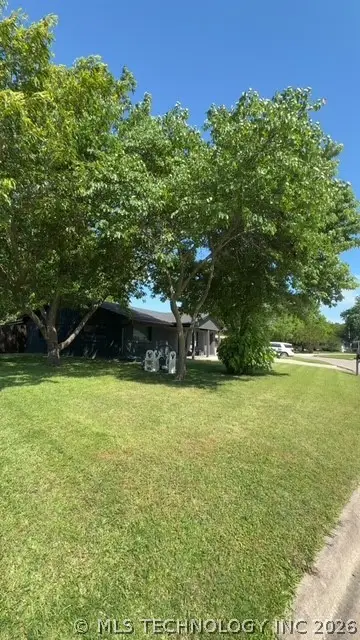 103 N Sunset, Madill, OK 73446 - #2