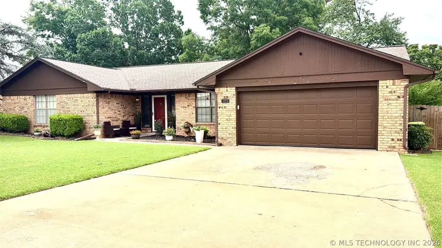 2513 Foliage, Ada, OK 74820 - #2