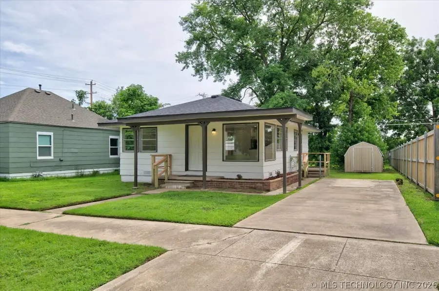 104 S Cheyenne Avenue, Bartlesville, OK 74003 - #2