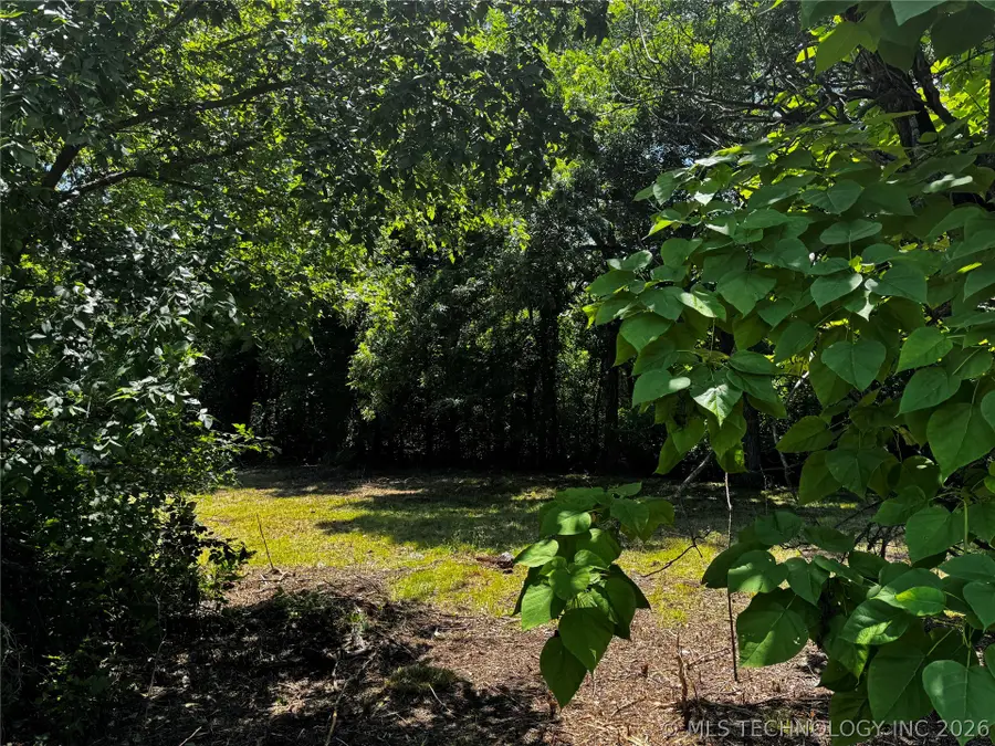 606 W 15th St, Tishomingo, OK 73460 - #3