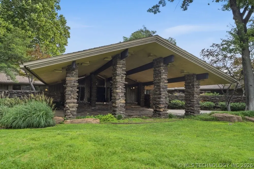 3701 S Atlanta Place, Tulsa, OK 74105 - #1