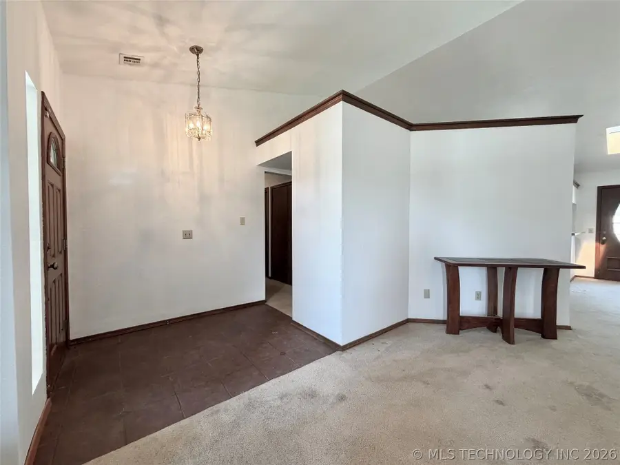 613 S Hemlock Avenue, Broken Arrow, OK 74012 - #3